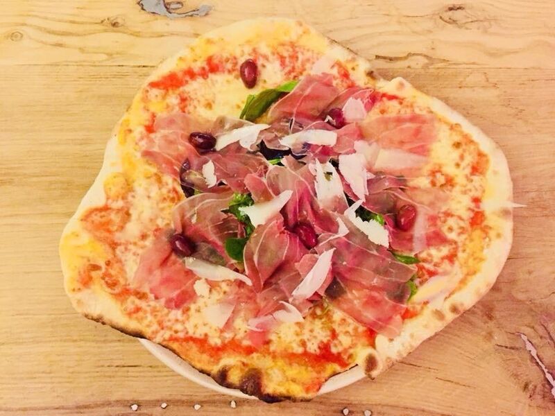 Pizza maison du restaurant Le 69